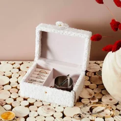 Fabrique de Styles Bijoux Fantaisie>Boite a bijoux bouclette creme 11x15xh8cm Crème