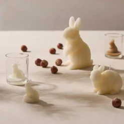 Fabrique de Styles Bougies Non Parfumées>Bougie lapin 12h - Floreal Blanc