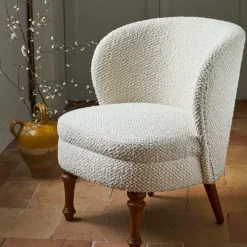 Fabrique de Styles Fauteuils>Fauteuil en tissu bouclette et hévéa écru - Claudine Ecru