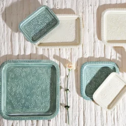 Fabrique de Styles Plateaux>Lot de 2 plateaux carré en fer émaillé - Baroque Sauge