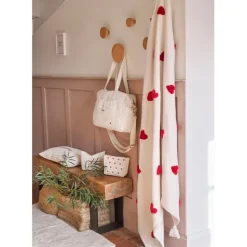 Fabrique de Styles Plaids>Plaid tufté en coton ecru et coeur rouge 170x130cm - Famille Ecru, Rouge