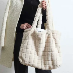 Fabrique de Styles Sacs Et Cabas>Sac fluffy fausse fourrure Crème
