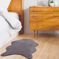 Fabrique de Styles Déco>Tapis imitation fourrure poil fin 60x90cm Gris